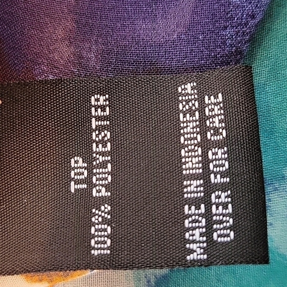 A. BYER colorful tie dye type top with cut out sleeves.  Size is Large. - Picture 8 of 8